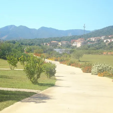 Отель I Corbezzoli 4*